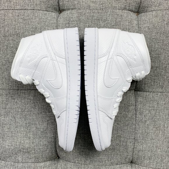 all white aj1 mid